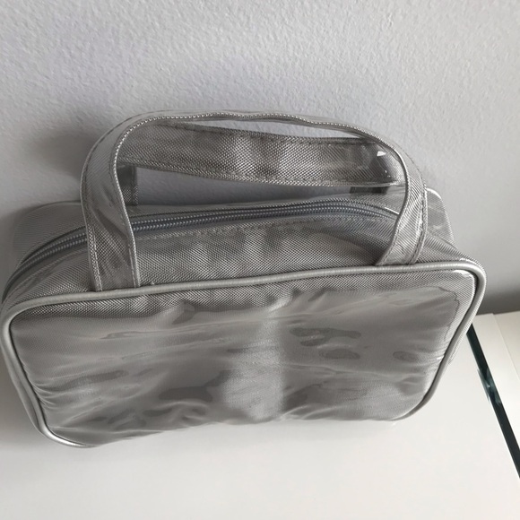 Marks & Spencer Space Silver Easy Clean Make Up Bag 90’s Y2K Vintage - Picture 2 of 15